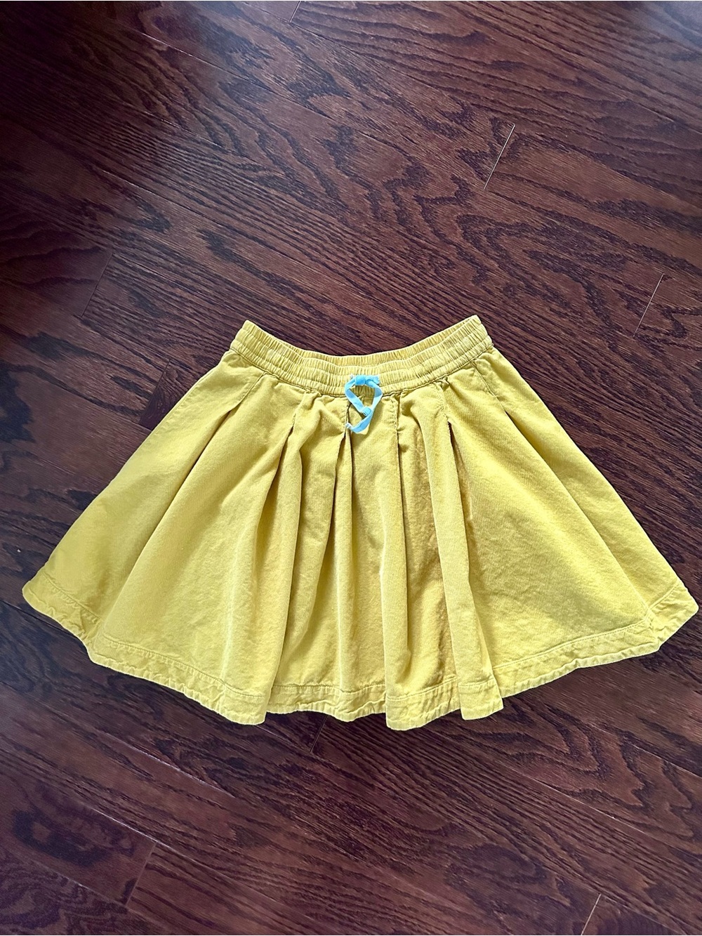 Mini Boden Girls’ Fall / Winter Yellow Corduroy Pleated Skirt - floral-lined